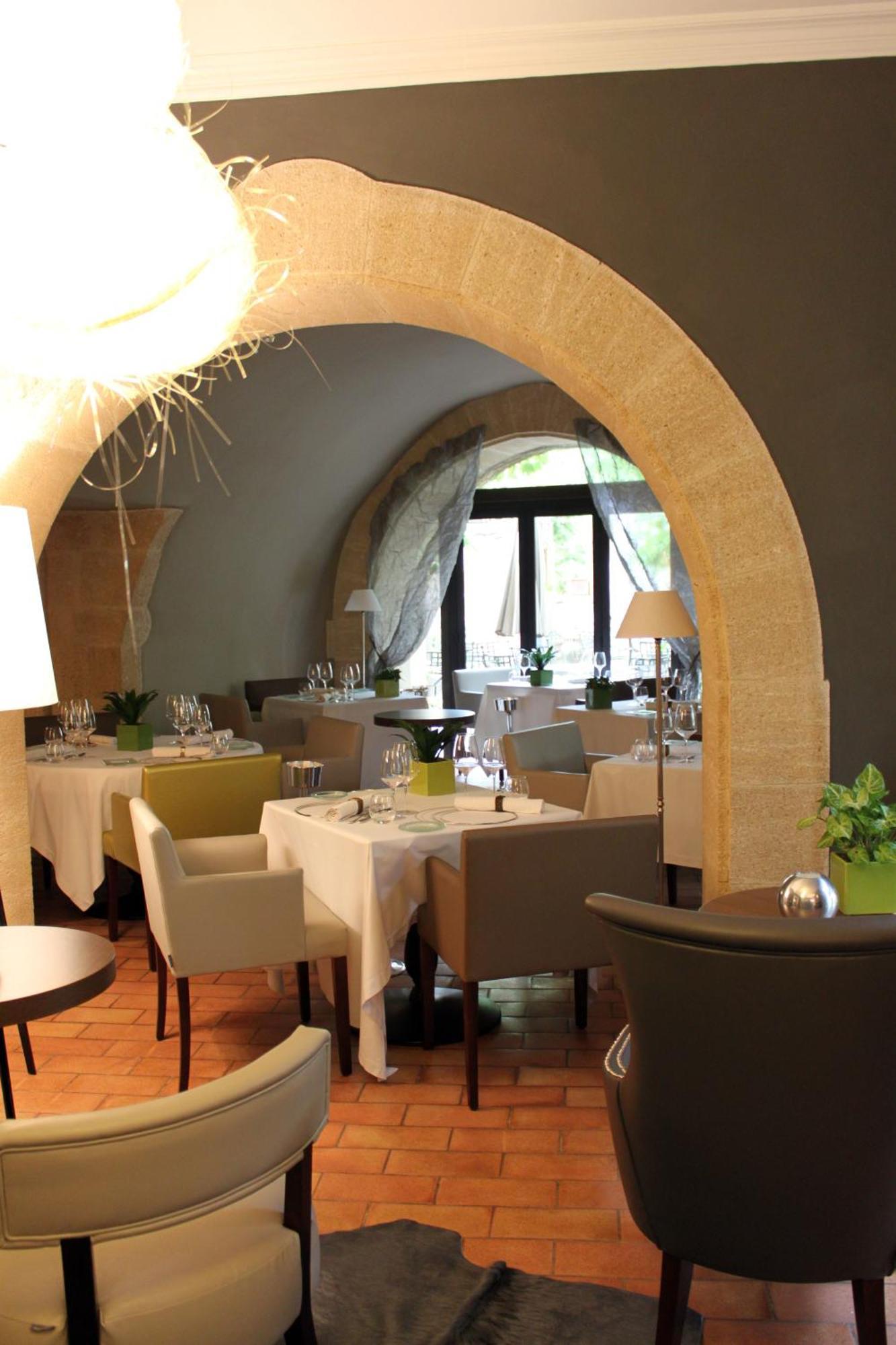 Le Castellas Hotel & Spa - Teritoria Collias ภายนอก รูปภาพ