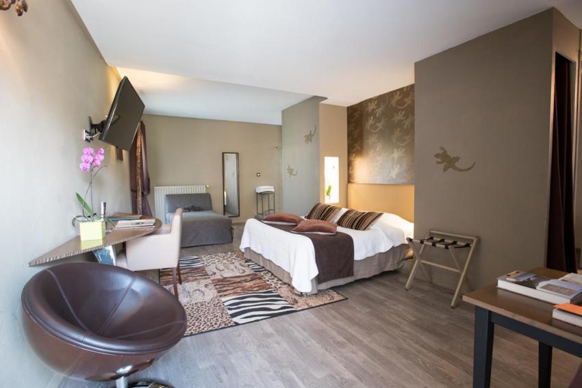 Le Castellas Hotel & Spa - Teritoria Collias ภายนอก รูปภาพ